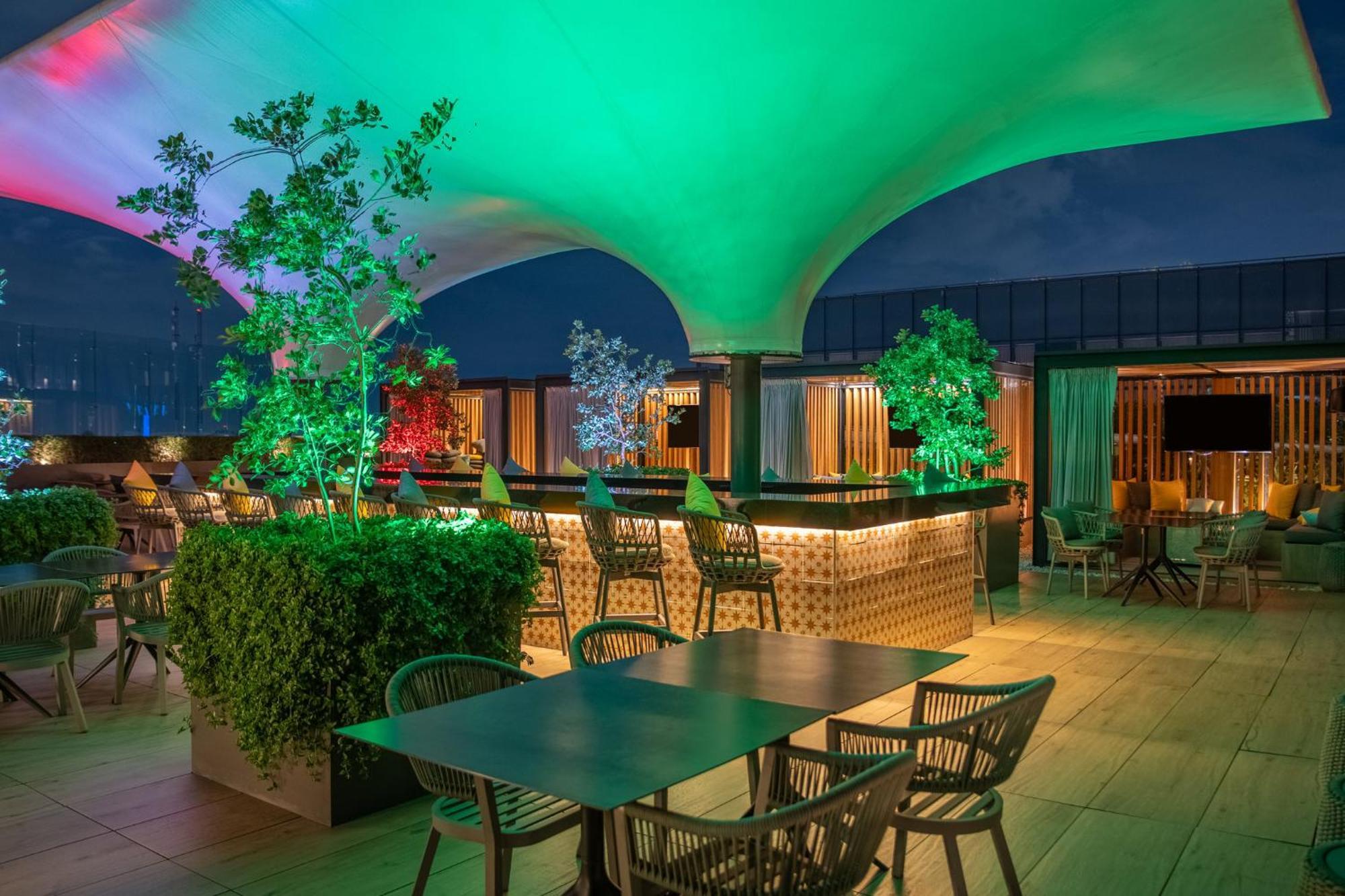 Fiesta Americana Viaducto Aeropuerto Мексико Сити Екстериор снимка The bar at the Sky Bar